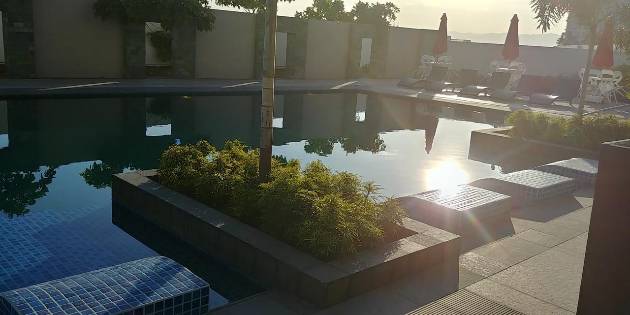 Mactan Newtown Seaview At One Pacific Residence Isla de Mactán Exterior foto